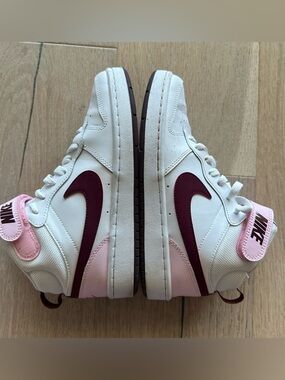 Nike Court Borough Mid 2 CD7782-104 Size 5Y